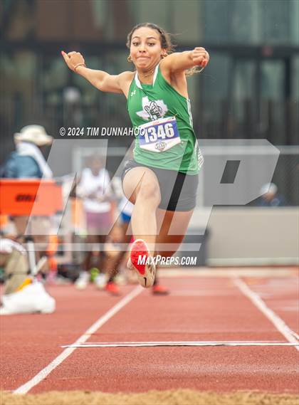 Thumbnail 2 in UIL Girls Track & Field Finals (Day 2) photogallery.