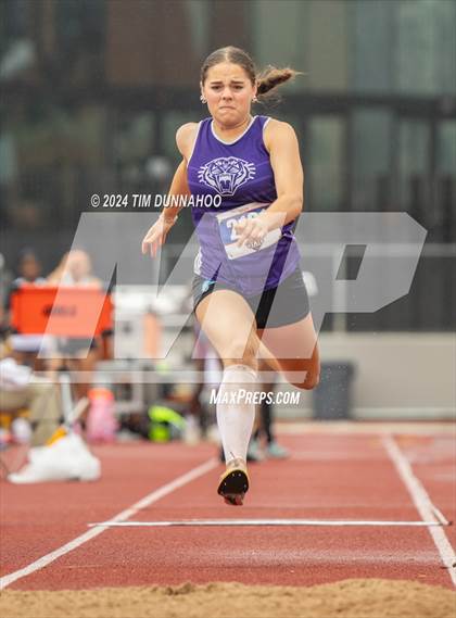 Thumbnail 2 in UIL Girls Track & Field Finals (Day 2) photogallery.
