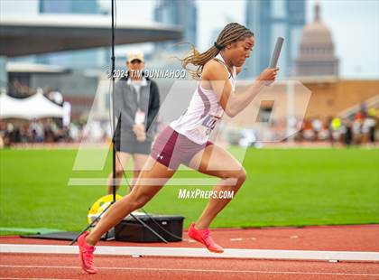 Thumbnail 2 in UIL Girls Track & Field Finals (Day 2) photogallery.