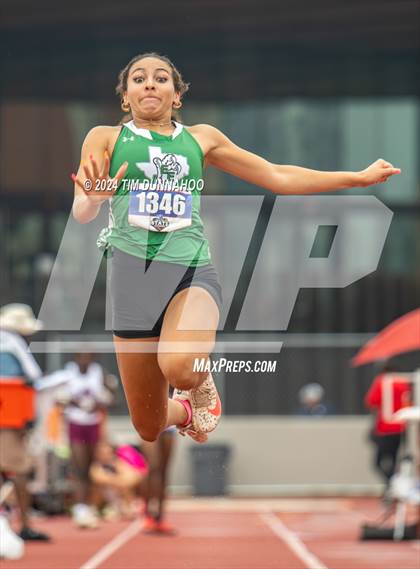 Thumbnail 3 in UIL Girls Track & Field Finals (Day 2) photogallery.