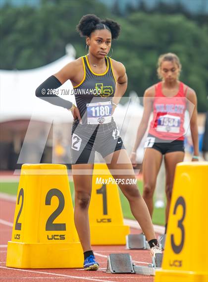 Thumbnail 3 in UIL Girls Track & Field Finals (Day 2) photogallery.
