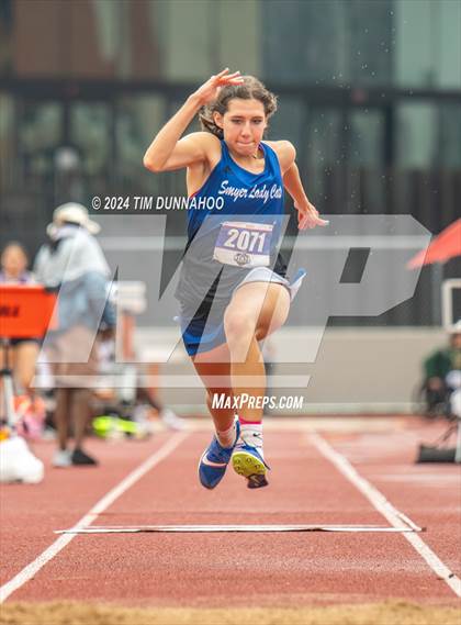 Thumbnail 1 in UIL Girls Track & Field Finals (Day 2) photogallery.