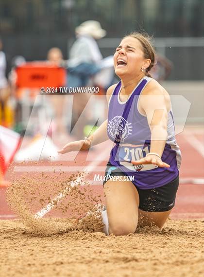 Thumbnail 3 in UIL Girls Track & Field Finals (Day 2) photogallery.