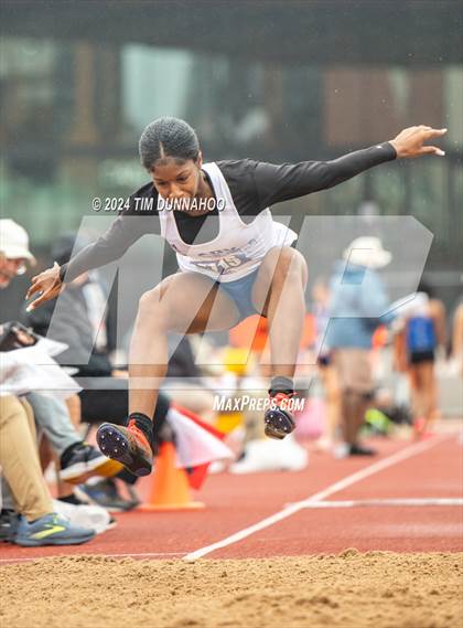 Thumbnail 1 in UIL Girls Track & Field Finals (Day 2) photogallery.