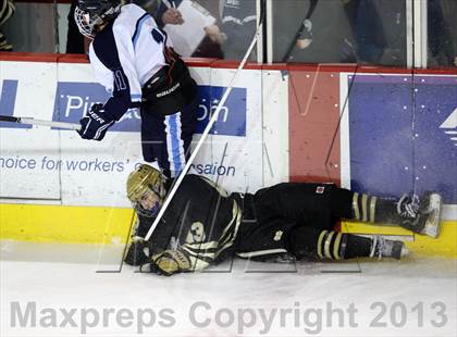 Thumbnail 2 in Ralston Valley vs. Monarch (CHSAA Final) photogallery.