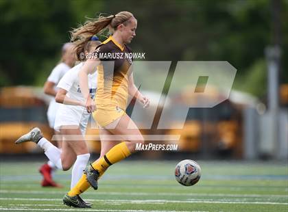 Thumbnail 2 in Utica Eisenhower @ Adams (MHSAA District Final) photogallery.
