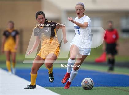 Thumbnail 1 in Utica Eisenhower @ Adams (MHSAA District Final) photogallery.