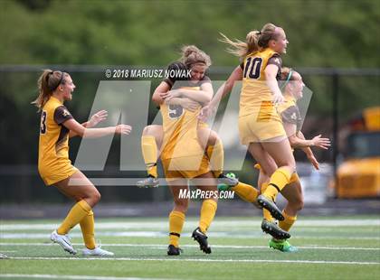 Thumbnail 1 in Utica Eisenhower @ Adams (MHSAA District Final) photogallery.