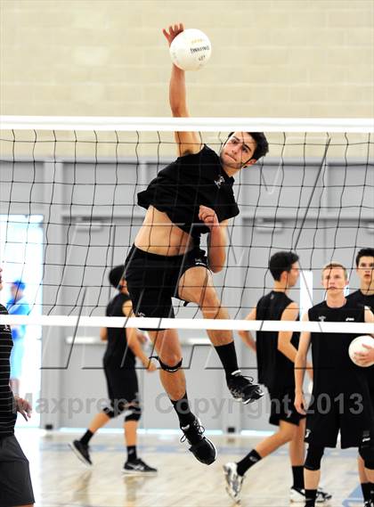 Thumbnail 3 in Esperanza vs. Santa Barbara (CIF SS D2 Final) photogallery.