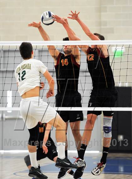 Thumbnail 2 in Esperanza vs. Santa Barbara (CIF SS D2 Final) photogallery.