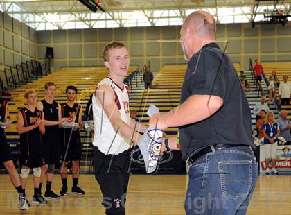 Thumbnail 3 in Esperanza vs. Santa Barbara (CIF SS D2 Final) photogallery.