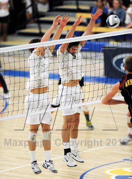 Thumbnail 1 in Esperanza vs. Santa Barbara (CIF SS D2 Final) photogallery.