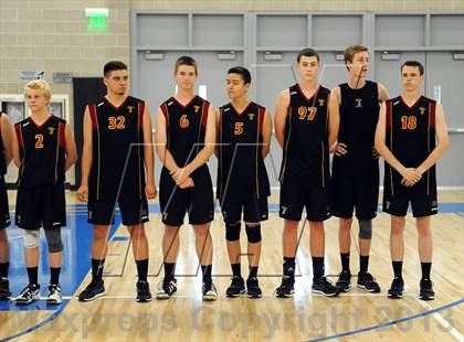 Thumbnail 2 in Esperanza vs. Santa Barbara (CIF SS D2 Final) photogallery.