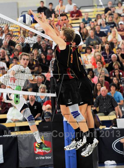 Thumbnail 1 in Esperanza vs. Santa Barbara (CIF SS D2 Final) photogallery.