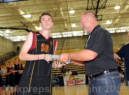Thumbnail 1 in Esperanza vs. Santa Barbara (CIF SS D2 Final) photogallery.