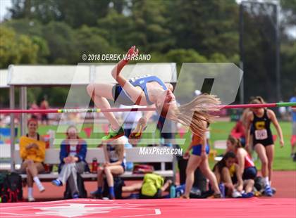 Thumbnail 1 in Stanford Invitational (Girls High Jump) photogallery.