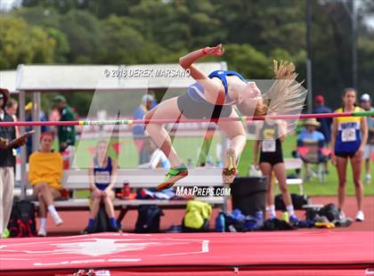 Thumbnail 1 in Stanford Invitational (Girls High Jump) photogallery.