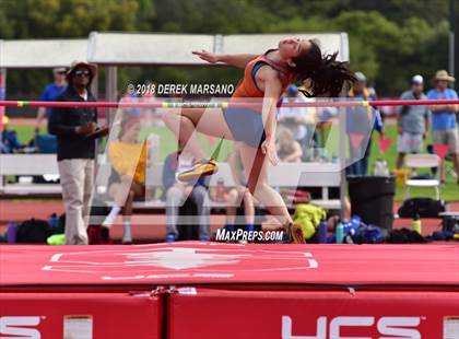 Thumbnail 1 in Stanford Invitational (Girls High Jump) photogallery.