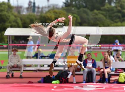Thumbnail 1 in Stanford Invitational (Girls High Jump) photogallery.