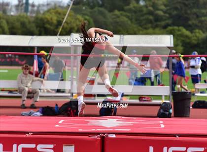 Thumbnail 1 in Stanford Invitational (Girls High Jump) photogallery.