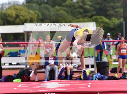 Thumbnail 2 in Stanford Invitational (Girls High Jump) photogallery.
