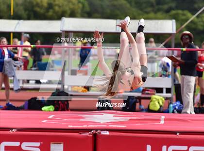 Thumbnail 1 in Stanford Invitational (Girls High Jump) photogallery.