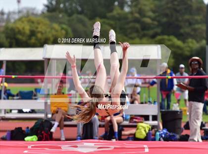 Thumbnail 3 in Stanford Invitational (Girls High Jump) photogallery.