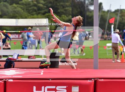 Thumbnail 1 in Stanford Invitational (Girls High Jump) photogallery.