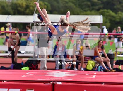 Thumbnail 2 in Stanford Invitational (Girls High Jump) photogallery.