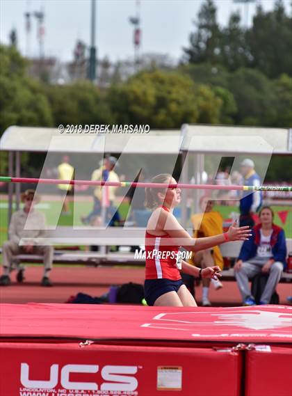Thumbnail 2 in Stanford Invitational (Girls High Jump) photogallery.