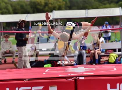 Thumbnail 1 in Stanford Invitational (Girls High Jump) photogallery.