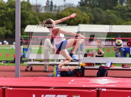 Thumbnail 1 in Stanford Invitational (Girls High Jump) photogallery.
