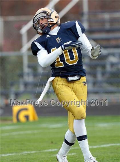 Thumbnail 1 in McKinley @ Sweet Home (Section 6 Class A Semifinal) photogallery.