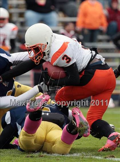 Thumbnail 2 in McKinley @ Sweet Home (Section 6 Class A Semifinal) photogallery.