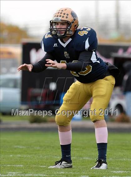 Thumbnail 1 in McKinley @ Sweet Home (Section 6 Class A Semifinal) photogallery.