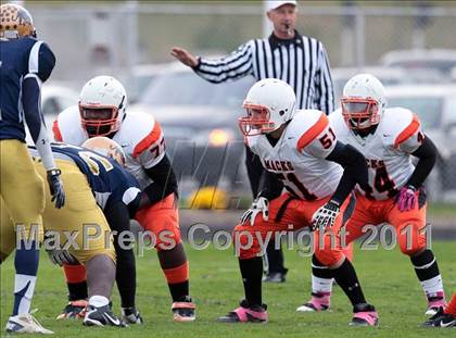 Thumbnail 2 in McKinley @ Sweet Home (Section 6 Class A Semifinal) photogallery.