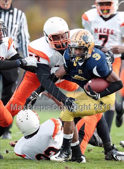 Thumbnail 1 in McKinley @ Sweet Home (Section 6 Class A Semifinal) photogallery.