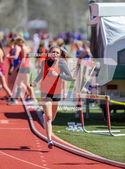 Thumbnail 3 in Jefferson City Relays photogallery.