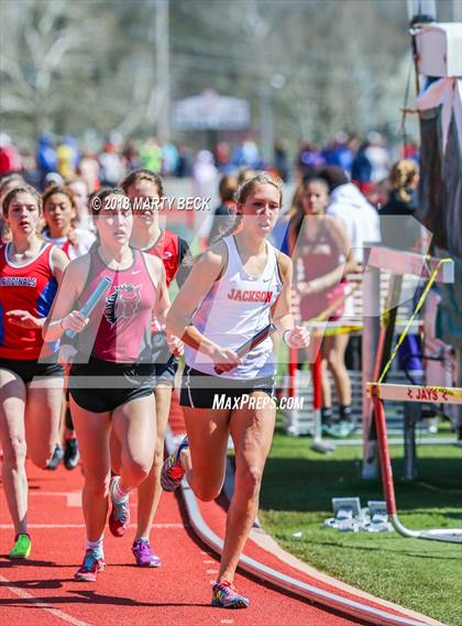Thumbnail 2 in Jefferson City Relays photogallery.