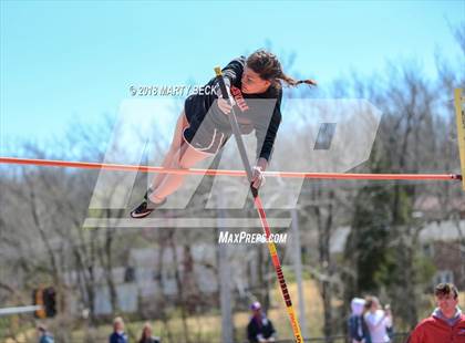 Thumbnail 3 in Jefferson City Relays photogallery.