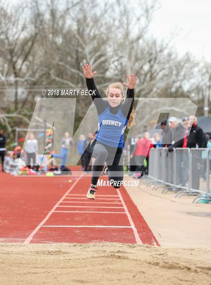 Thumbnail 2 in Jefferson City Relays photogallery.