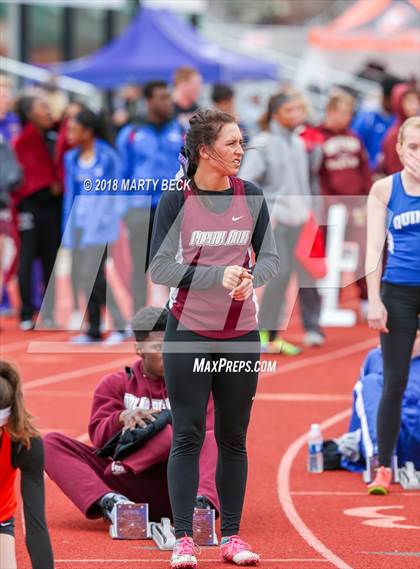 Thumbnail 2 in Jefferson City Relays photogallery.