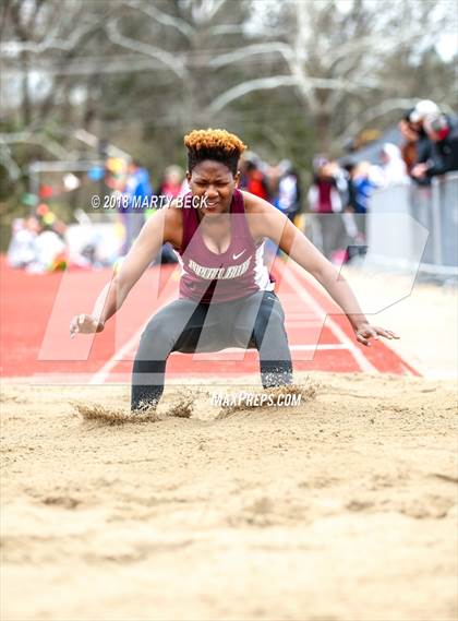 Thumbnail 3 in Jefferson City Relays photogallery.