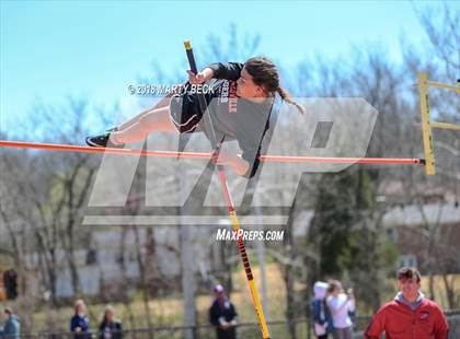 Thumbnail 1 in Jefferson City Relays photogallery.