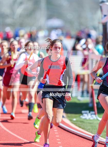 Thumbnail 1 in Jefferson City Relays photogallery.