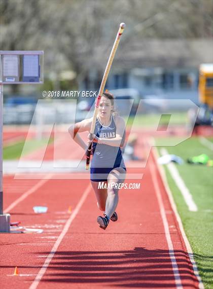 Thumbnail 3 in Jefferson City Relays photogallery.