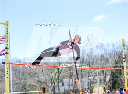 Thumbnail 2 in Jefferson City Relays photogallery.