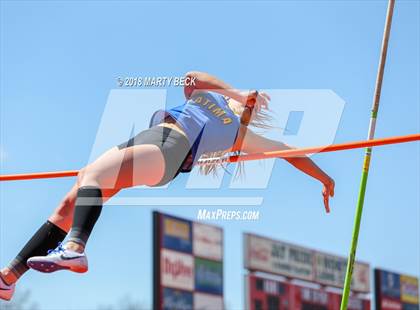Thumbnail 1 in Jefferson City Relays photogallery.