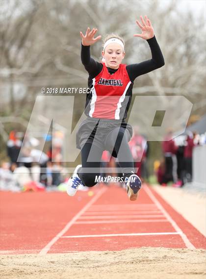 Thumbnail 2 in Jefferson City Relays photogallery.