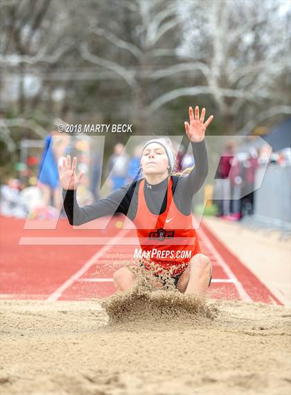 Thumbnail 3 in Jefferson City Relays photogallery.